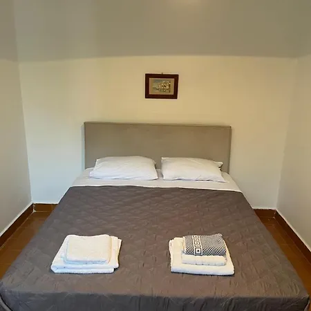 Madoupa 3* Ορνός